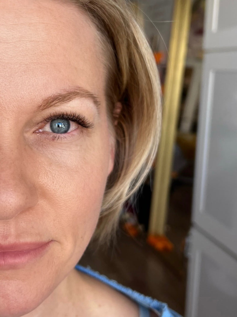 Natural short Lash Extensions